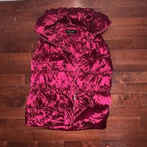 Red wine vest for winter